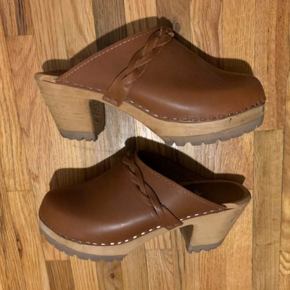 Mia Clogs